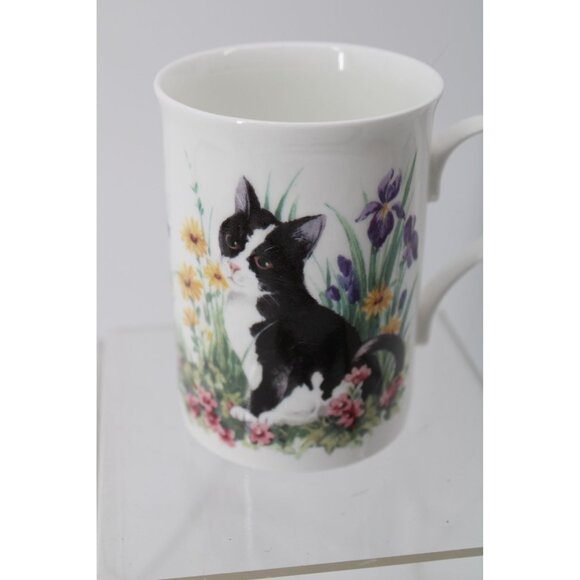 Golden Crown Tuxedo Cat Kitten Kitty Bone China Mug Cup Vintage 93732 - Picture 2 of 6
